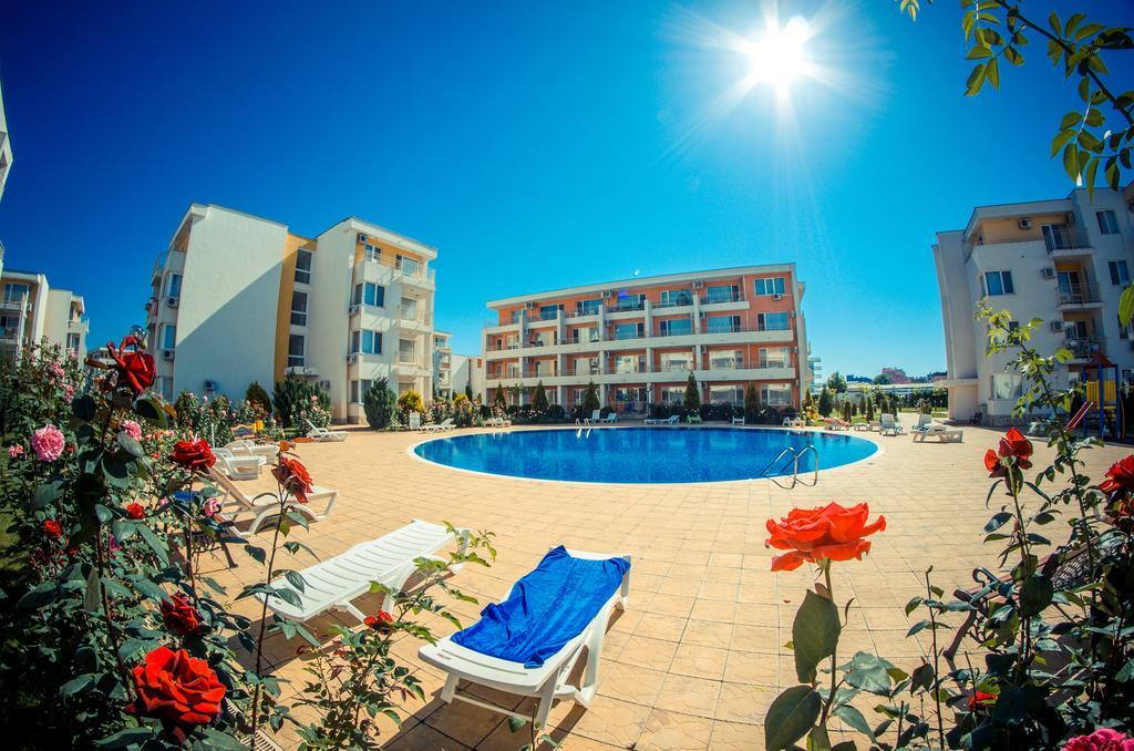 Waterpark Fort Apartments Sunny Beach Eksteriør billede